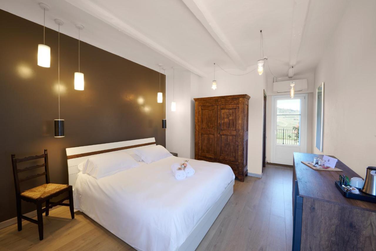 Agriturismo Cascina Sciulun Monforte dʼAlba Εξωτερικό φωτογραφία