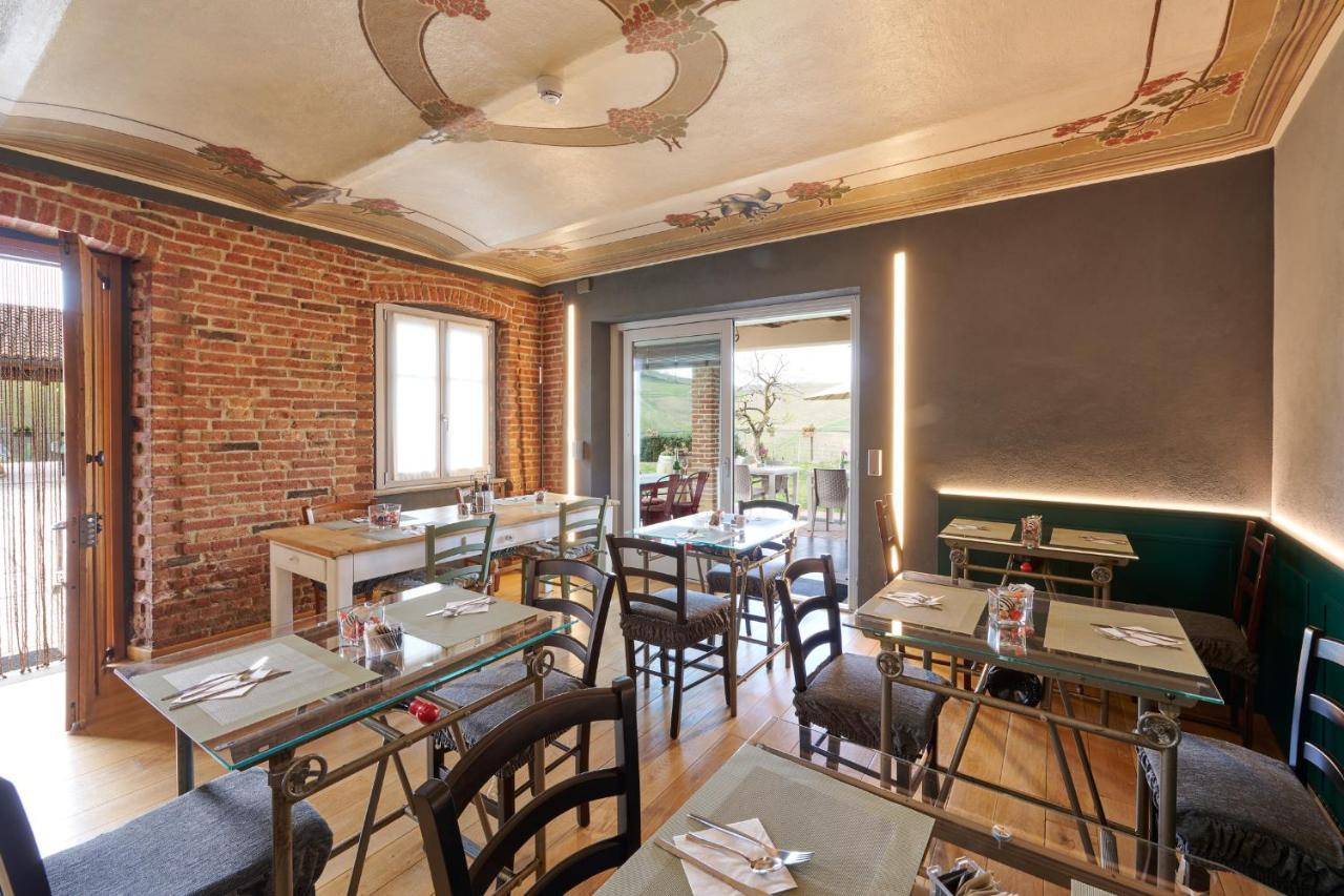 Agriturismo Cascina Sciulun Monforte dʼAlba Εξωτερικό φωτογραφία